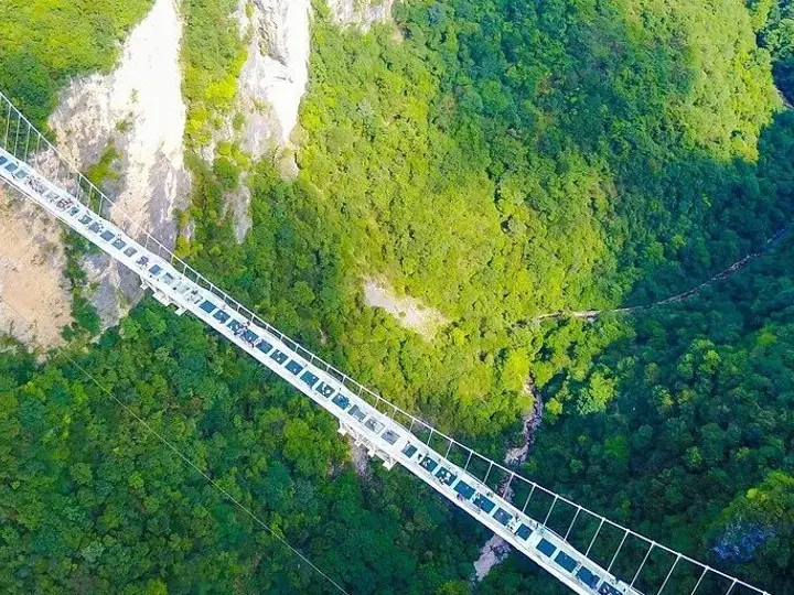 Hunan: Grand Canyon